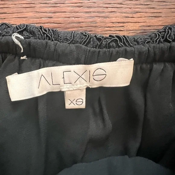 Alexis topgorgeous detial - Picture 2 of 2